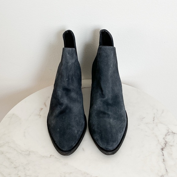 NEW Free People Charm Double-V Ankle Bootie in Navy Suede Size 8 US 38 EU - Picture 4 of 8